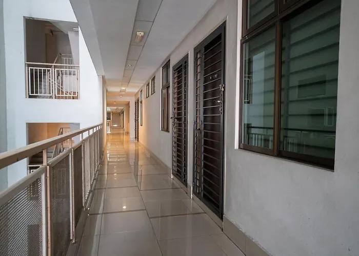 Mount Austin #Palazio B2 Pool View 1-3Pax #Mspro