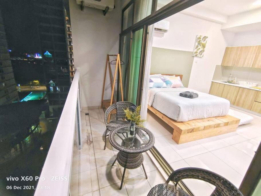 Apartment Mount Austin #palazio B2 Pool View 1-3pax #mspro Johor Bahru