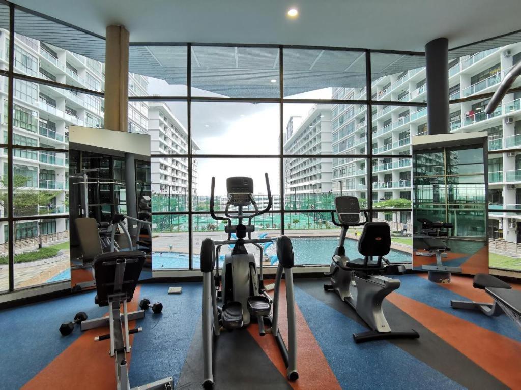 Apartment Mount Austin #palazio B2 Pool View 1-3pax #mspro